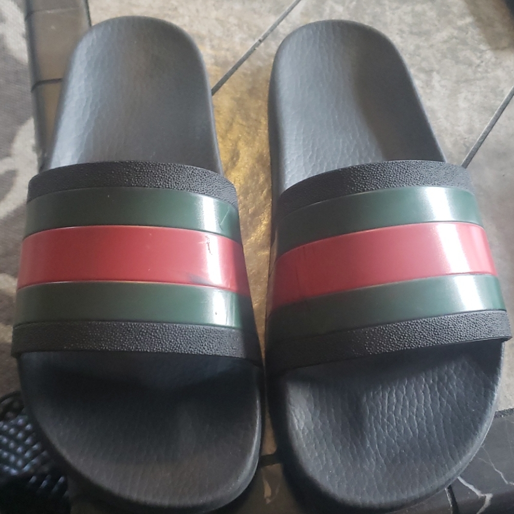 Mens gucci slides